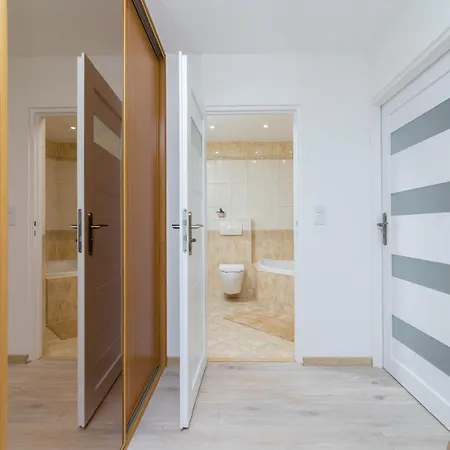 Family Droga Na Bystre By Renters *